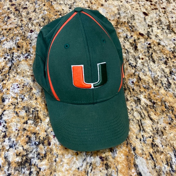 Miami Hurricanes hat - Picture 1 of 7